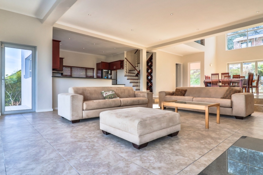 To Let 6 Bedroom Property for Rent in Bettys Bay Western Cape